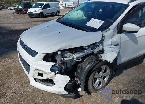 2014 Ford Escape Se z USA, uszkodzony, nr VIN 1FMCU9G98EUC77372